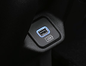 ENTRADA USB TRASEIRA